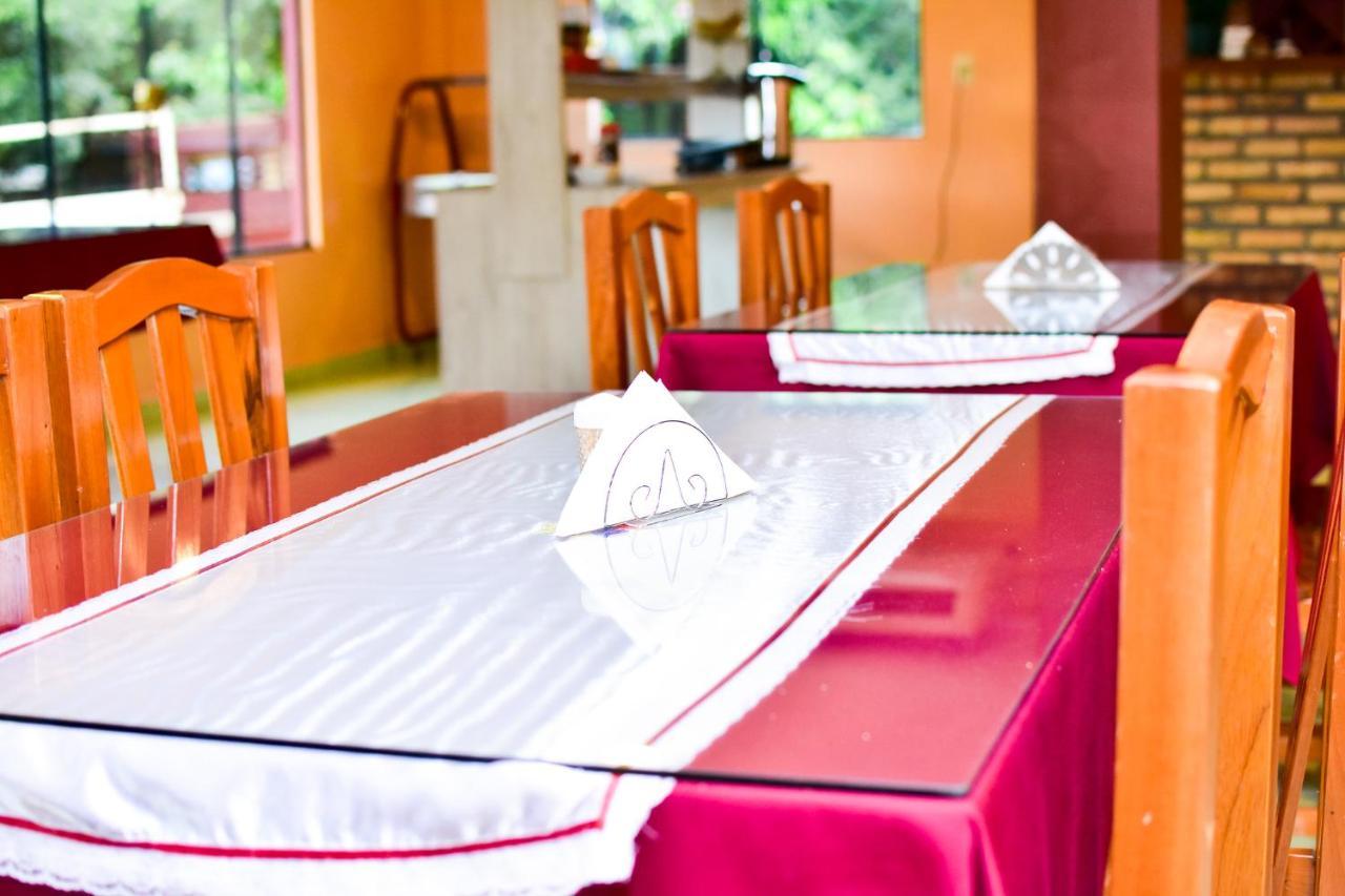 Palmas Park Hotel Y Restaurant Obligado Екстер'єр фото